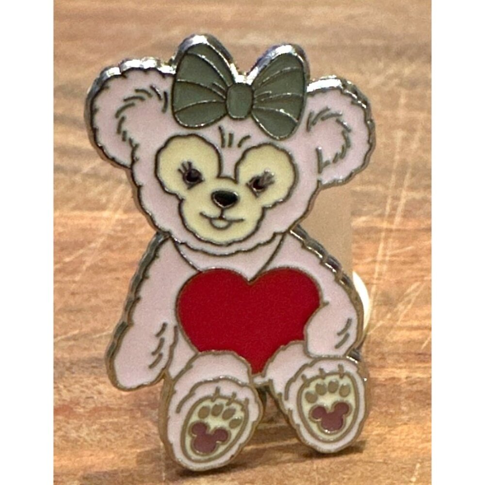 Disney Disneyland Shanhai Shellie May Mascot Duffy Pin Trading Pin Authentic